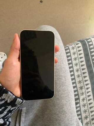 iPhone 13 Normal 256gb 73% batería