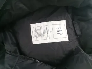 Chaleco acolchado Gap negro