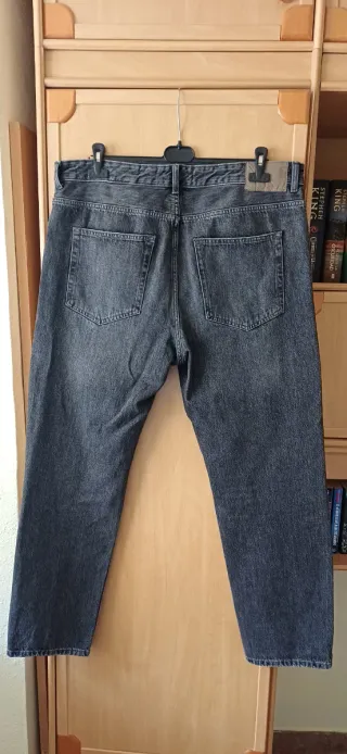 Pantalón vaquero straight gris hombre