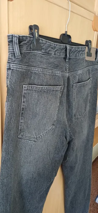 Pantalón vaquero straight gris hombre