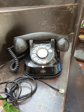 Teléfono antiguo belga años 30/40