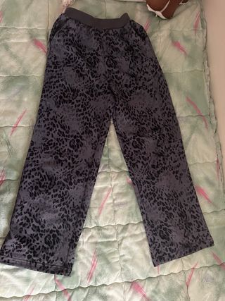 Chándal leopardo gris talla XS