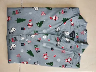 Confezione di 8 camicie per bambino. Taglia 8 anni Kiabi. M/L