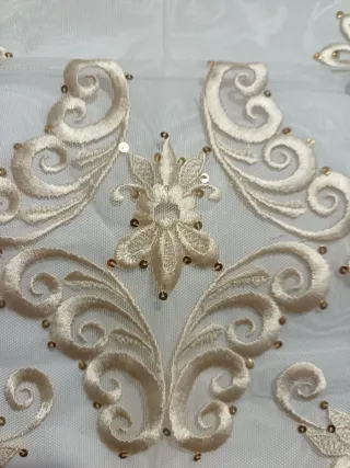 Manteletas talla 40 crudo dorado,para bebes