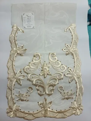 Manteletas talla 40 crudo dorado,para bebes