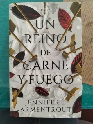 Un reino de carne y fuego (Spanish Edition)