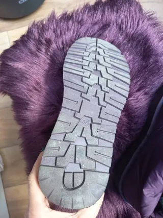 Botines morados acolchados