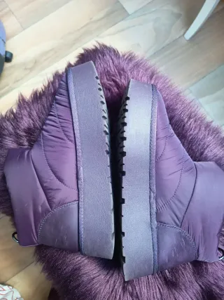 Botines morados acolchados