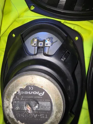 Altavoces Ovalados JBL y Pioneer 6x9