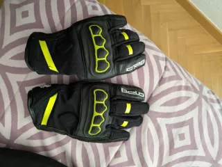 Mono 2 piezas Moto Spyke Aragón Negra y Flúor