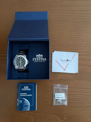 Reloj Festina Cronógrafo Negro y Plateado