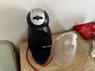Cafetera Dolce Gusto Krups, UBICACION: Huelva