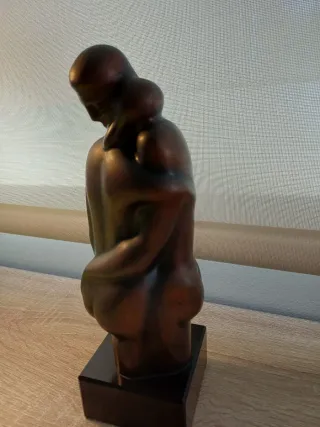 Escultura Bronce Alfonso Pérez Plaza.