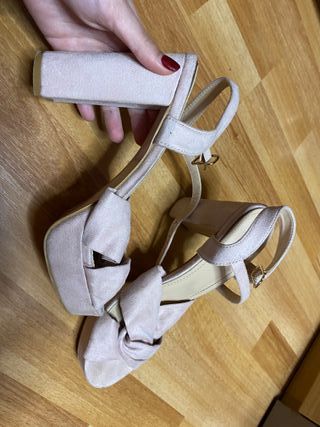 Tacones rosa palo con nudo