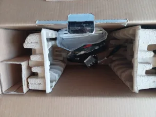 PlayStation 3 40GB Caja Original 2 mandos 2 juegos