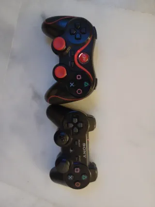 PlayStation 3 40GB Caja Original 2 mandos 2 juegos