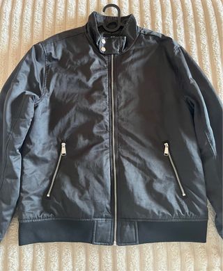 Chaqueta negra hombre