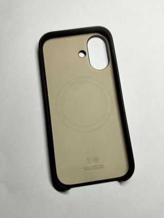 Apple Funda Beats MagSafe y Control de Cámara iPhone 17 - Gris