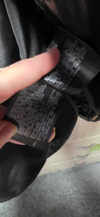 Chaqueta acolchada brillante Zara Negro .Talla XL