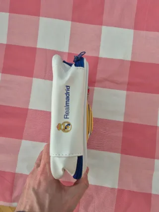Neceser Real Madrid con Perfume