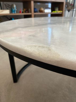 Mesa de centro de mármol natural