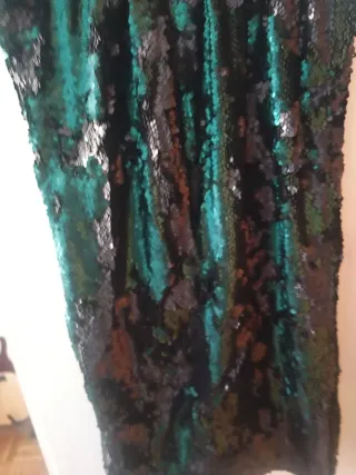 Elegante falda de tubo lentejuelas verde y azul