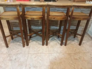 Taburetes madera estilo colonial