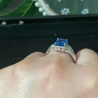 Anillo de acero inoxidable fluorita azul natural