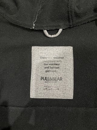 Chaqueta polar con capucha