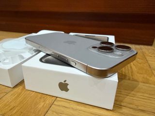 iPhone 15 Pro 128GB Titanio Natural