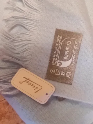 Bufanda azul nueva con etiqueta