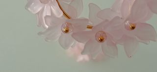 Duo de Pendientes aro perlas y pétalos rosa