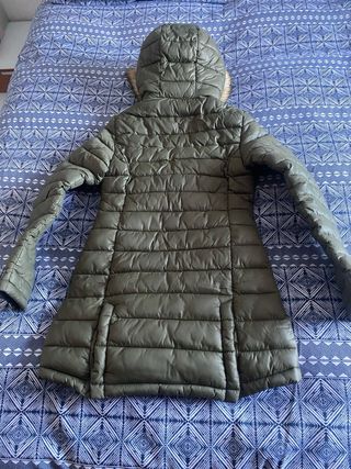 Abrigo Superdry verde con capucha