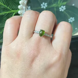 Anillo de acero inoxidable con Diópsido natural