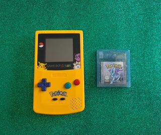 Game Boy Color + Pokémon Cristal
