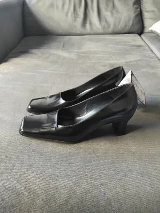 Zapatos Zara Elegantes Talla 39 Nuevos