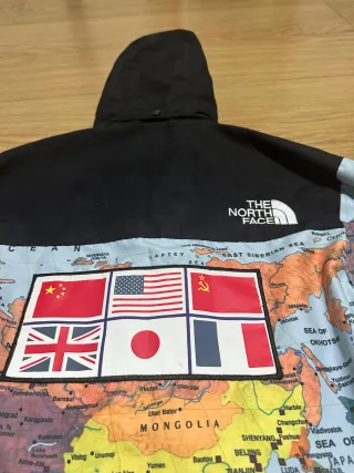 Supreme x The North Face Atlas Jacket