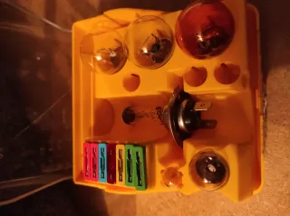 Bombillas y fusibles Opel Originales 2006