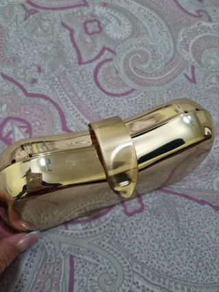 Bolso de fiesta dorado