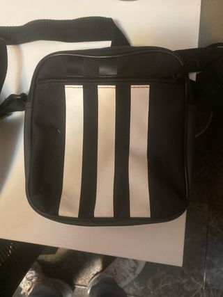 Lote 3 Bolsos: Adidas y otros