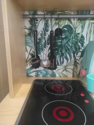 Cocinita de madera Ikea para niños