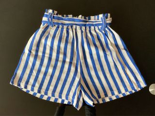 Pantalón corto Bershka rayas