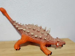 Figura Dinosaurio Anquilosaurio