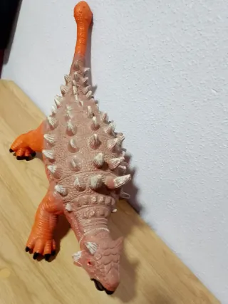 Figura Dinosaurio Anquilosaurio