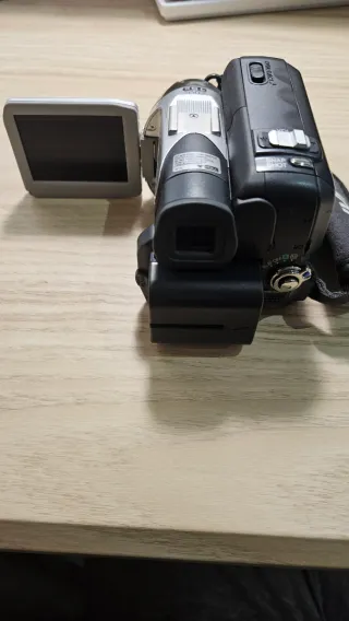 Videocámara JVC MiniDV Low Light Plus