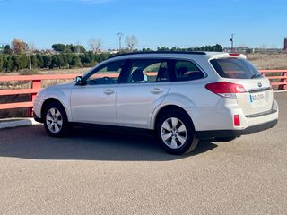 Subaru Outback 2.0D Limited Plus