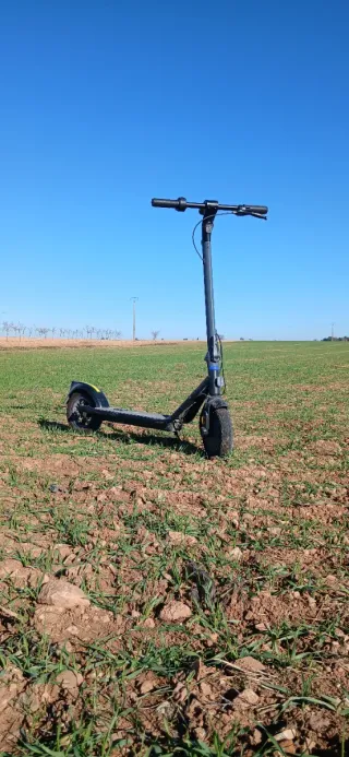 Patinete Eléctrico Cecotec 20 km/h