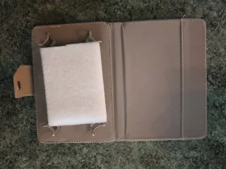 Custodia tablet nuova con Torre Eiffel