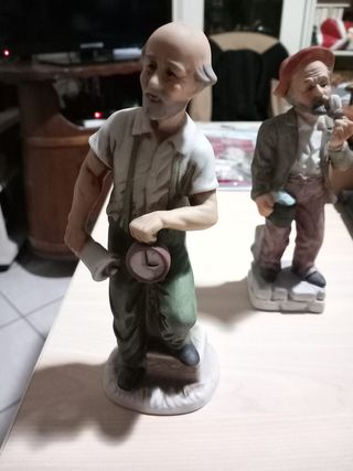 Coppia statuine ceramica soprammobili