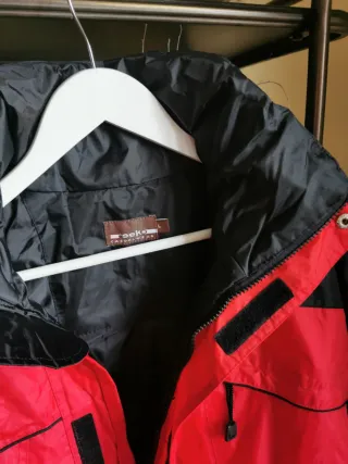 Chaqueta Reek Talla L Roja y Negra